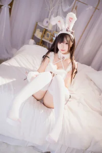 Stunning Fluffy White Rabbit Cosplay by Shen Le Ban Zhen Dong - image 37