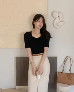 5 Chic Ways to Style Minimalist T-Shirts for Summer 2026 - image 1