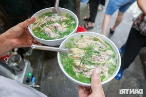 Top 4 Must-Try Chicken Pho (Pho Ga) Restaurants in Hanoi's Culinary Scene - image 1