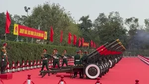 Vietnam Welcomes Xi Jinping with a Prestigious 21-Gun Salute - image 1