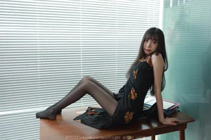 IESS Tuan Tuan Black High Heels Elegant Fashion Photography - image 39