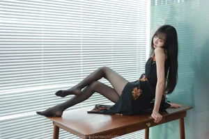 IESS Tuan Tuan Black High Heels Elegant Fashion Photography - image 28