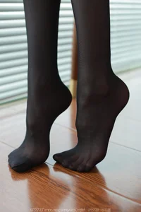 IESS Tuan Tuan Black High Heels Elegant Fashion Photography - image 42
