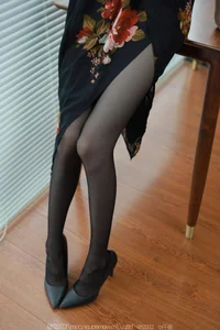 IESS Tuan Tuan Black High Heels Elegant Fashion Photography - image 73