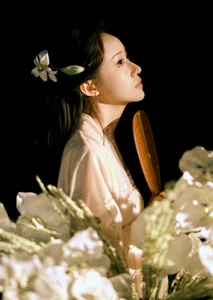 YiTuYu Art Language Vol 9683: Elegant Portrait Collection by Tanya - image 4