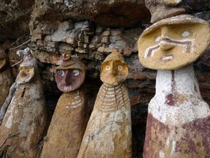 The Mysterious Tomb Hidden in the Peruvian Mountains That Baffles Experts - image 1