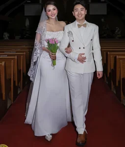Miss World Vietnam Diem Huong Finds Love with Canadian Husband David After Five Years - image 7