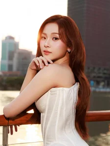 Le Tam Trieu Dang Captivates Fans as Vietnam's Most Beautiful Bride - image 5