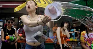 Festival Fashion Debate: Navigating Style and Cultural Respect at Water Festivals - image 0