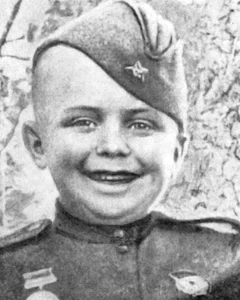 The Extraordinary Story of Sergei Aleshkov: The Youngest Soldier of World War II - image 2