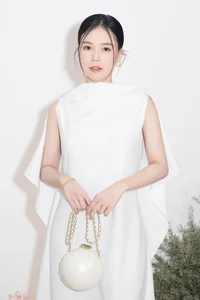 Vietnamese Celebrity Moms Amaze Fans with Rapid Postpartum Weight Loss Results - image 8