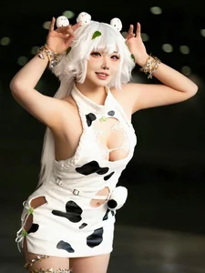Adorable and Energetic Cow-Themed Cosplay Fashion Gallery - image 25