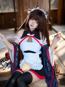 Adorable and Energetic Cow-Themed Cosplay Fashion Gallery - image 19