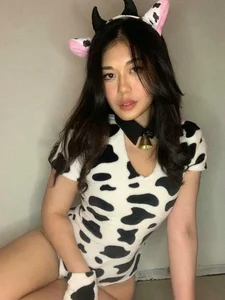 Adorable and Energetic Cow-Themed Cosplay Fashion Gallery - image 15