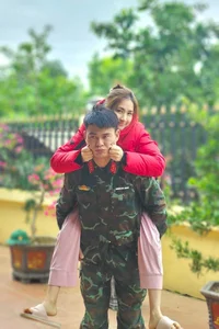 Netizens React to Hoa Minzy’s Brother and His Relationship with Family Members - image 3