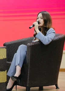Shark Han Tue Lam’s Brilliant Styling Hacks for Petite Professional Women - image 6