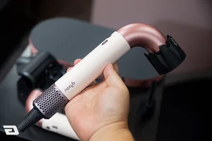 Dyson's $600 Hair Dryer with Revolutionary Industrial Design Sparks Global Interest - image 2