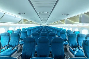Inside the Arrival of the World's Largest Aircraft at Noi Bai International Airport - image 5