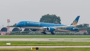 Inside the Arrival of the World's Largest Aircraft at Noi Bai International Airport - image 9