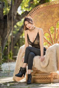 Newze Chic: The Stunning Thai Model Captivating Instagram Audiences - image 37