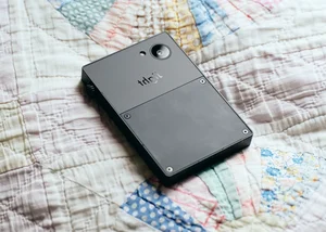 This Ultra-Minimalist Smartphone Concept Will Make You Feel Nostalgic - image 5