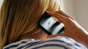 This Ultra-Minimalist Smartphone Concept Will Make You Feel Nostalgic - image 7