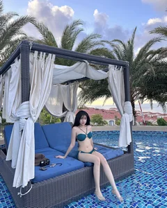 Stunning Bikini Photos of Tran Duong My Phung: Ultimate Summer Fashion Inspiration - image 0