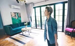 Inside Vu Cat Tuong’s Stunning Luxury Duplex Apartment in Thu Thiem - image 8