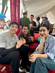 Miss Thanh Thuy Shines in Elegant Wedding Gown as Van Dung Reflects on Life - image 4