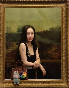 Vietnamese Stars Shine: Truong Quynh Anh's Princess Look and Bao Anh's Motherhood Journey - image 5