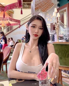 Korean Hot Girl Inspires Fans with Her Perfect Dream Body - image 8