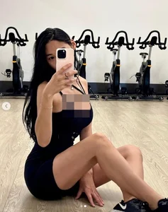 Korean Hot Girl Inspires Fans with Her Perfect Dream Body - image 2