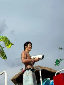 Thai Idols Steal the Spotlight at the Vibrant Songkran Festival 2025 - image 2