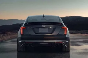 Cadillac Launches Most Powerful Super Sedan in History: A 2.5 Billion VND Performance Beast - image 1