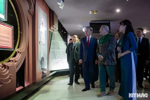 President To Lam and Timor-Leste President José Ramos-Horta Tour Ho Chi Minh Museum in Hanoi - image 3