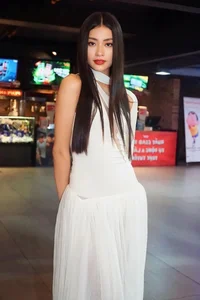 Everyday Fashion Style of Miss Xuan Hanh: Casual Elegance - image 3