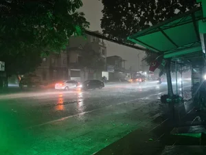 Why Did Hanoi’s Sky Turn Dark During the Day? Explaining the Phenomenon - image 3