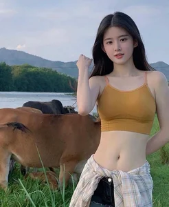 Viral Hot Girl Turns Heads with Bold Countryside Photoshoot - image 3