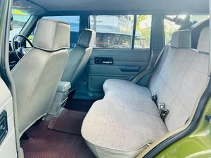A Close Look at the Unique 2001 Jeep Cherokee Owned by Coffee Tycoon Dang Le Nguyen Vu - image 3