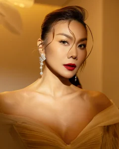 Thanh Hang Reunites with Ho Ngoc Ha and Huong Giang - image 4