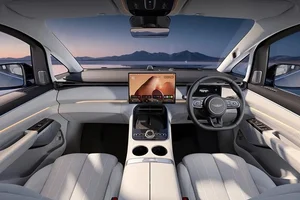 Geely Galaxy V900 MPV Hybrid: 1200km Range and Cutting-Edge Features - image 2