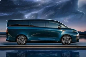 Geely Galaxy V900 MPV Hybrid: 1200km Range and Cutting-Edge Features - image 3