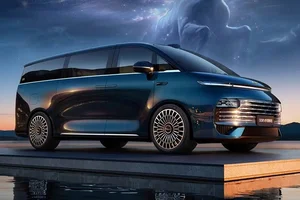 Geely Galaxy V900 MPV Hybrid: 1200km Range and Cutting-Edge Features - image 7