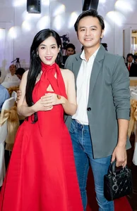 Quyen Linh's Daughters Steal the Spotlight at Star-Studded Entertainment Event - image 1