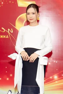 Quyen Linh's Daughters Steal the Spotlight at Star-Studded Entertainment Event - image 4