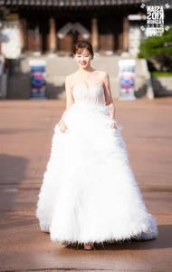 Hari Won Shines Solo on the Runway in Korea, Stunning in Strapless Gown - image 14