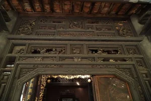Exploring a Historic 200-Year-Old House in the Mekong Delta - image 3