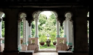 Exploring a Historic 200-Year-Old House in the Mekong Delta - image 4