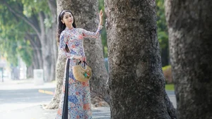 Collection of Beautiful and Pure Vietnamese Girls Celebrating Natural Beauty - image 11