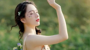 Collection of Beautiful and Pure Vietnamese Girls Celebrating Natural Beauty - image 23